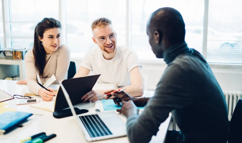 Atendimento e Serviço Restauração - Hotelaria